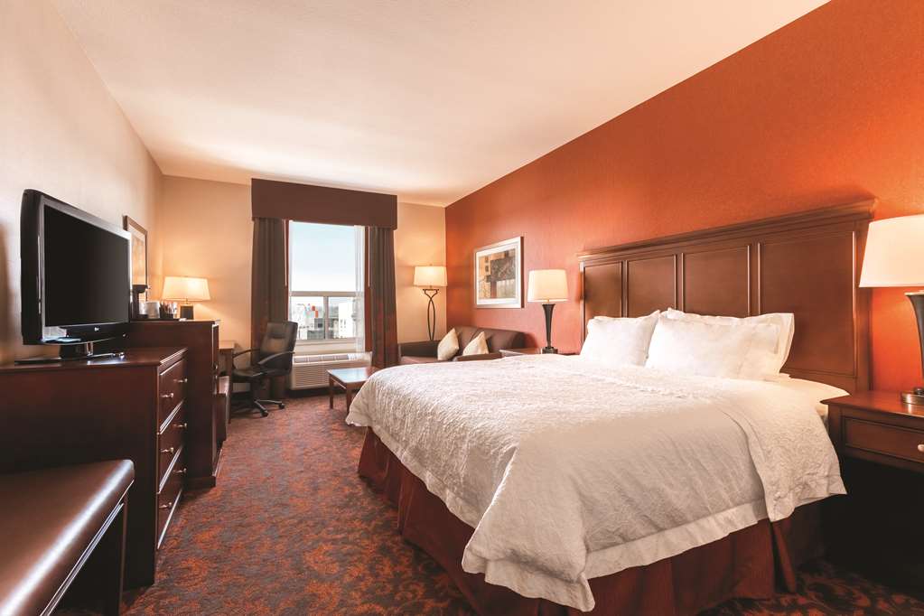 Guest room Hampton Inn by Hilton Edmonton/South, Alberta, Canada Edmonton (780)801-2600