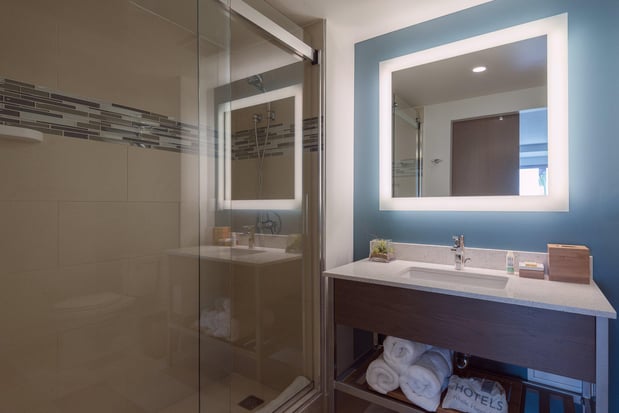 Images Even Hotel Shenandoah - the Woodlands by IHG
