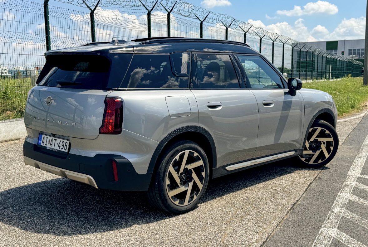 Images Green Motion Car Rental Budapest Airport