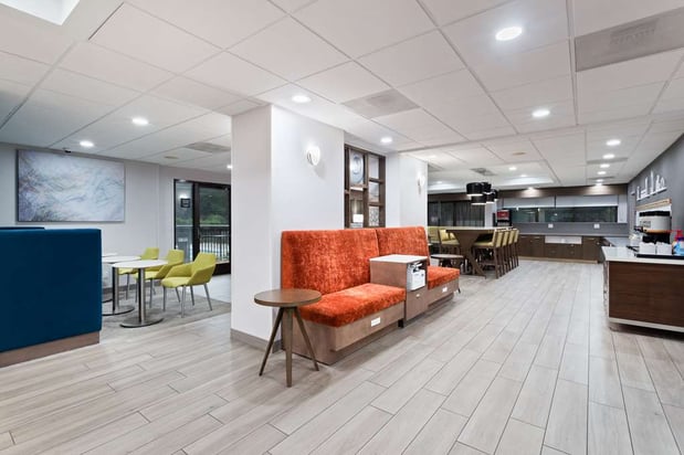 Images Hampton Inn Perry