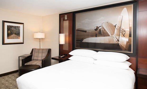 Images DoubleTree by Hilton Hotel & Suites Charleston Airport