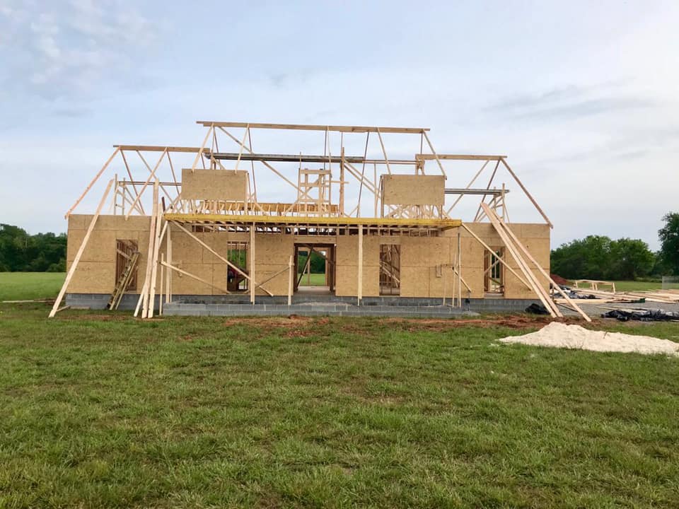 Smith &amp; Patterson Homes LLC Logo