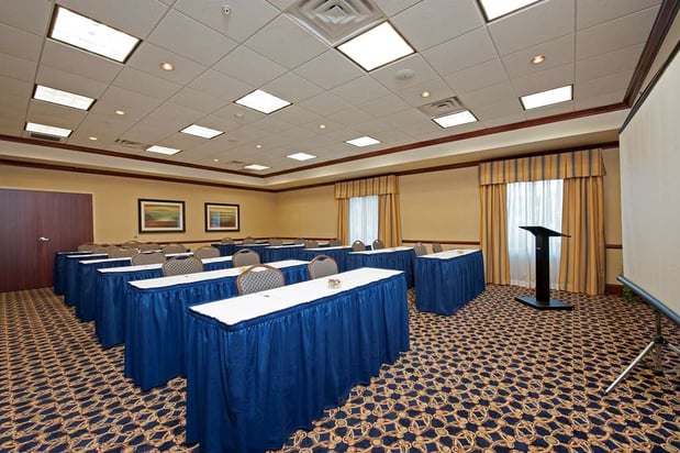 Images Hampton Inn & Suites Indianapolis-Airport