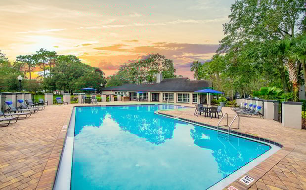 Images MAA Carrollwood