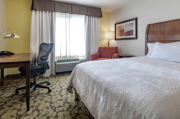 Images Hilton Garden Inn Devens Common
