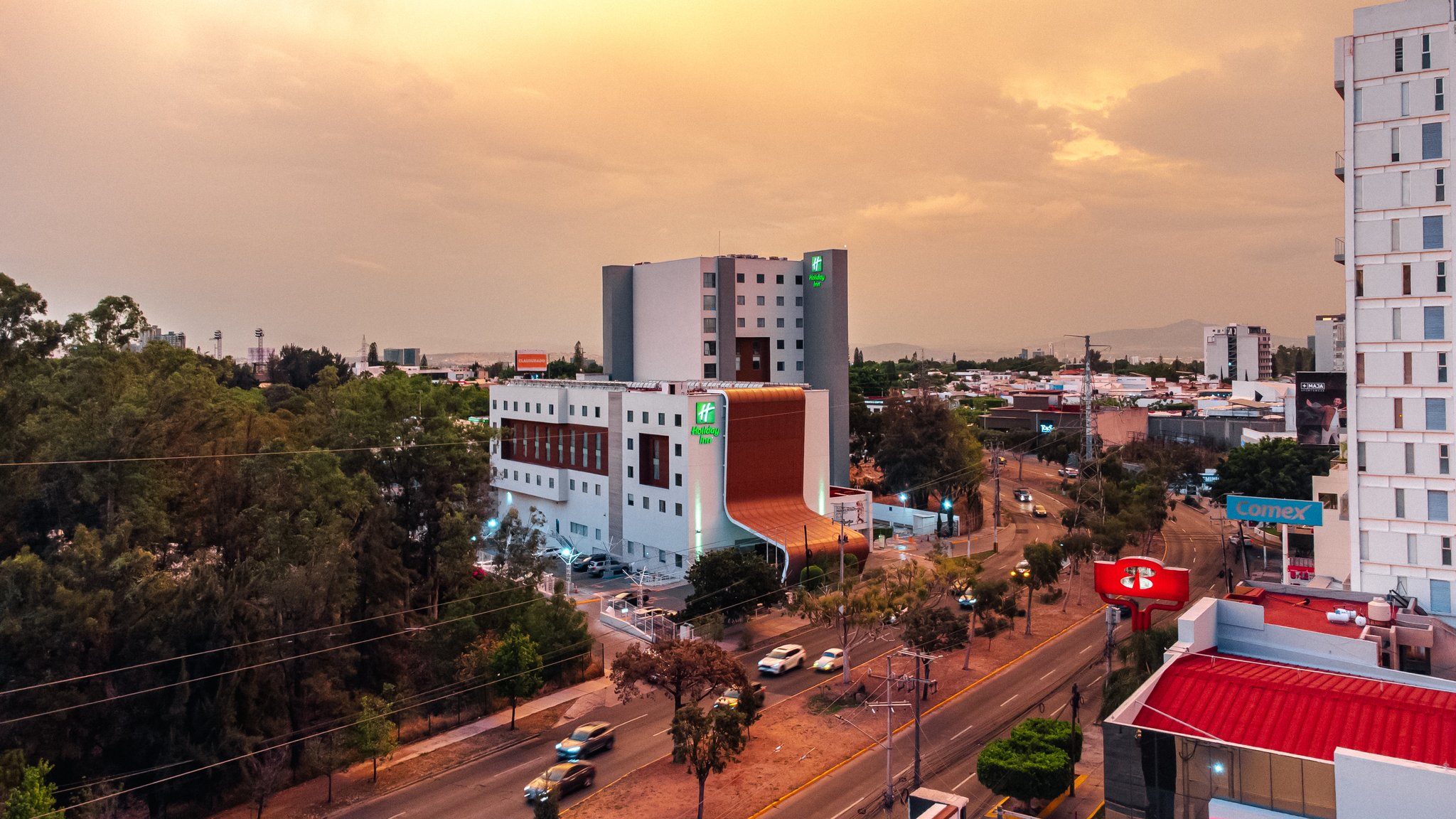Images Holiday Inn Guadalajara Patria-Universidad by IHG