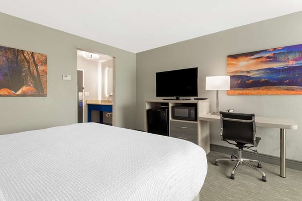 Images Best Western Plus Magnolia Inn & Suites
