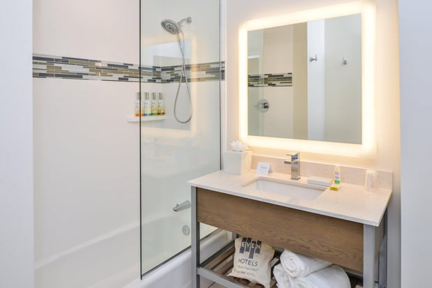Images Even Hotel Eugene by IHG