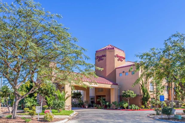Images Hampton Inn San Marcos