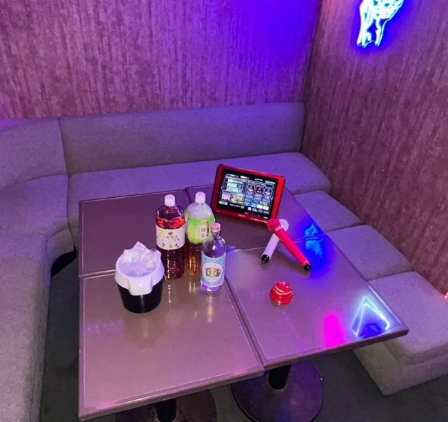 Images カラオケバー ワンナイトトーキョー