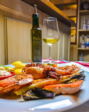 Bilder KOUZINA Griechisches Restaurant Stergiou & Thoma OG