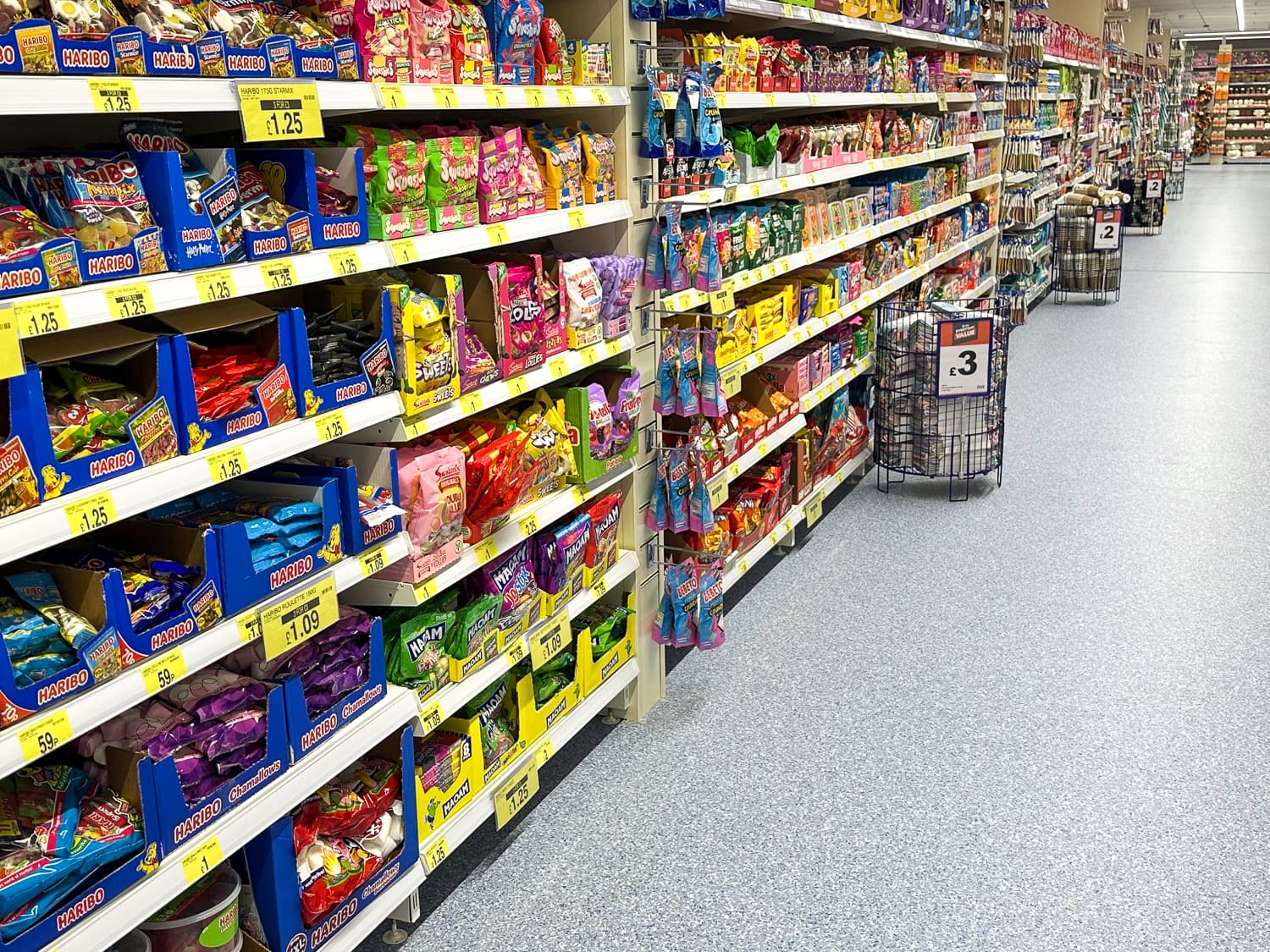 Images B&M Home Store with Garden Centre