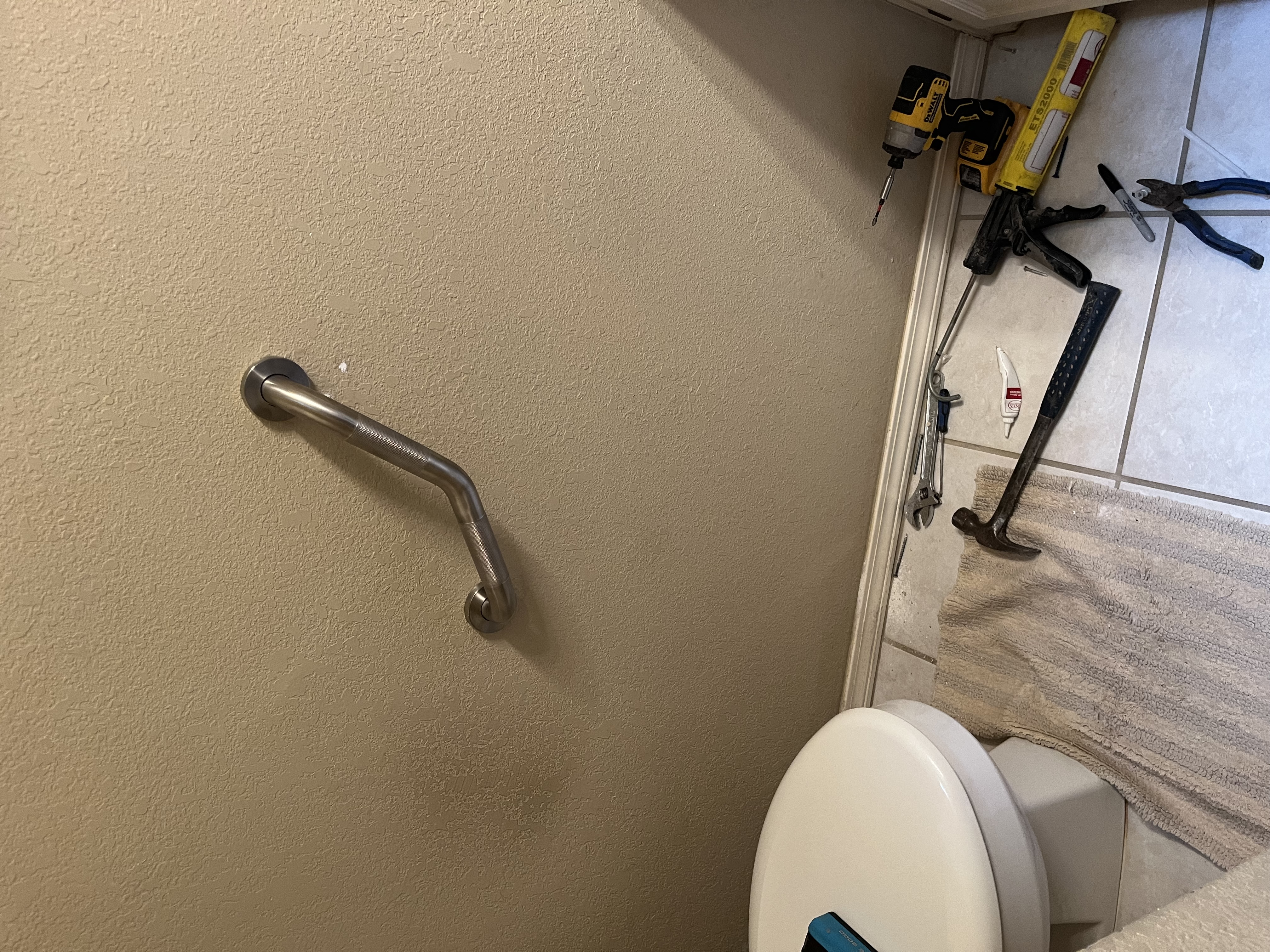 Combination safety bar