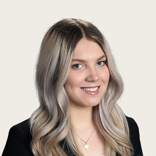 Katie Sivertson headshot.