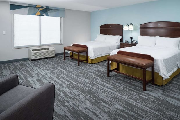 Images Hampton Inn & Suites Rochester-North