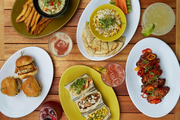 Images Kimpton Surfcomber Hotel by IHG