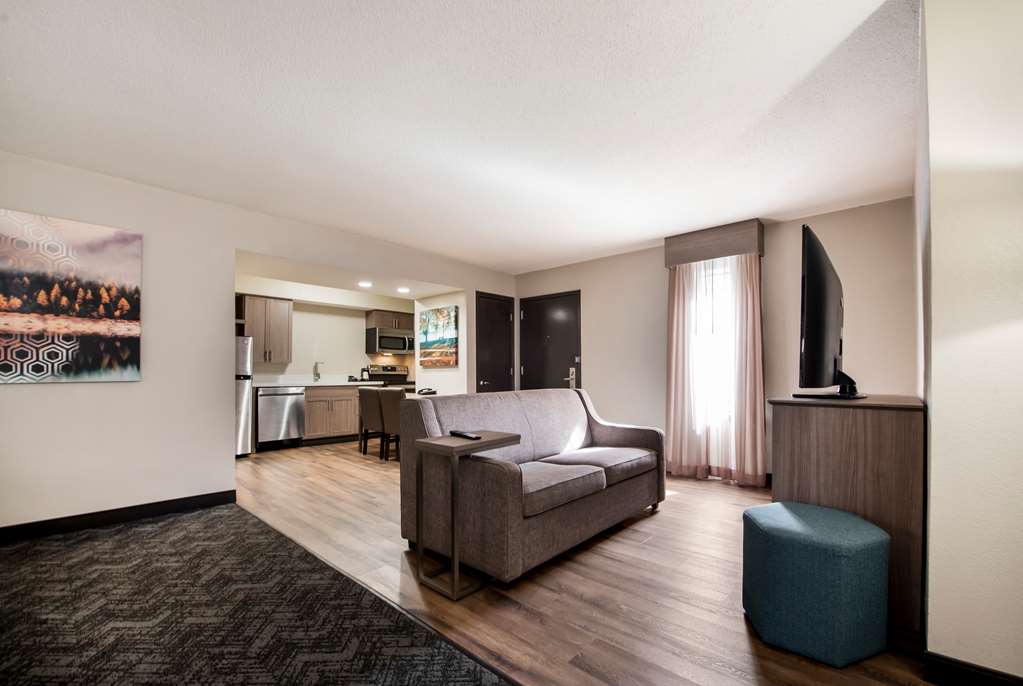 Guest Suites Two Queen Beds
