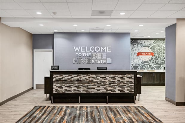 Images Hampton Inn & Suites Logan