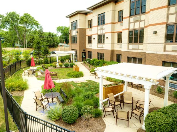 Images The Auberge at Highland Park