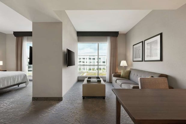 Images Embassy Suites by Hilton Charlotte Ayrsley