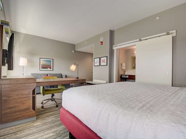 Images Hampton Inn and Suites Williamstown Ark Encounter