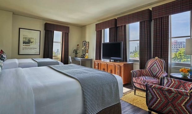 Images Graduate by Hilton Berkeley