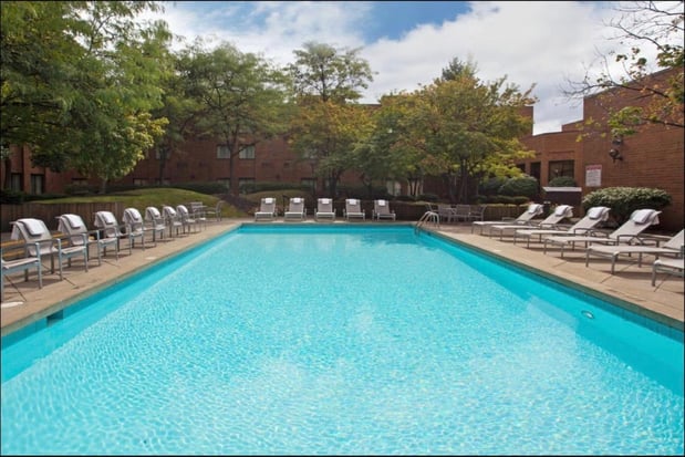 Images Crowne Plaza Columbus North- Worthington by IHG