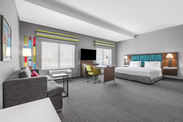 Images Hampton Inn & Suites Bakersfield Central
