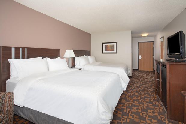 Images Holiday Inn Express & Suites Yankton, an IHG Hotel