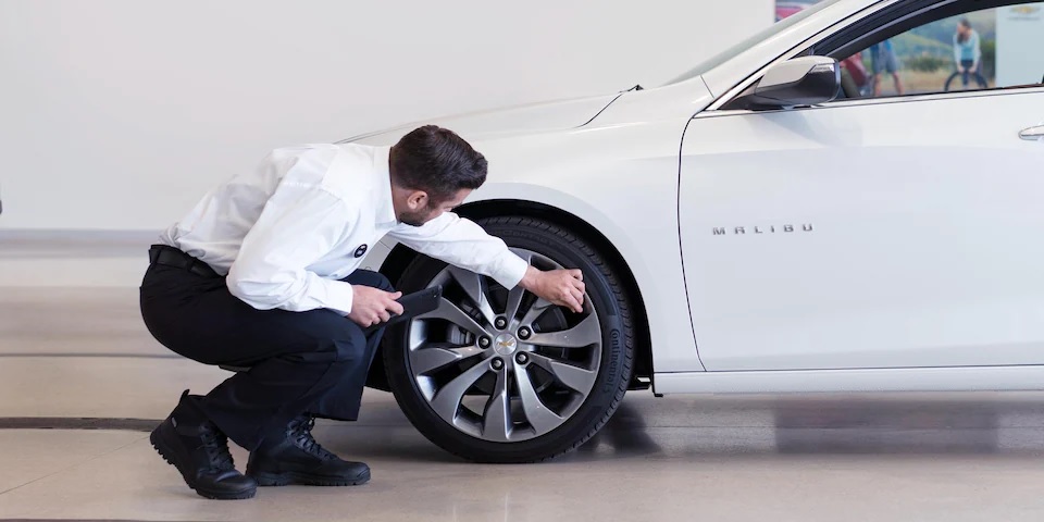 Get your vehicle serviced by our Chevrolet experts at East Hills Chevolet