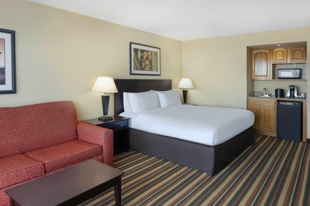 Images Holiday Inn & Suites Orlando SW - Celebration Area by IHG
