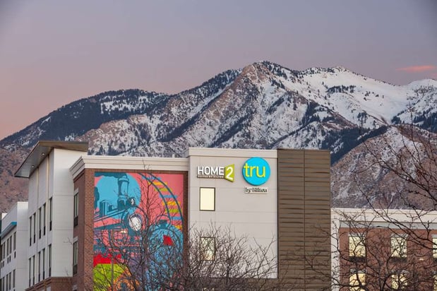 Images Tru by Hilton Ogden