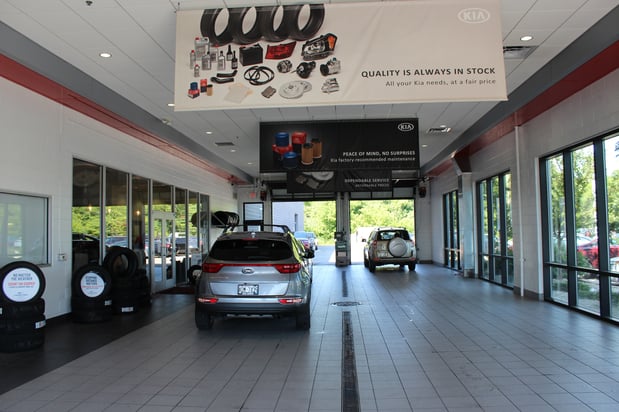 Images Russ Darrow Kia of Wauwatosa Service Center