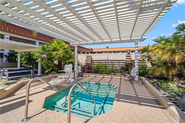 Images Best Western Plus Hilltop Inn