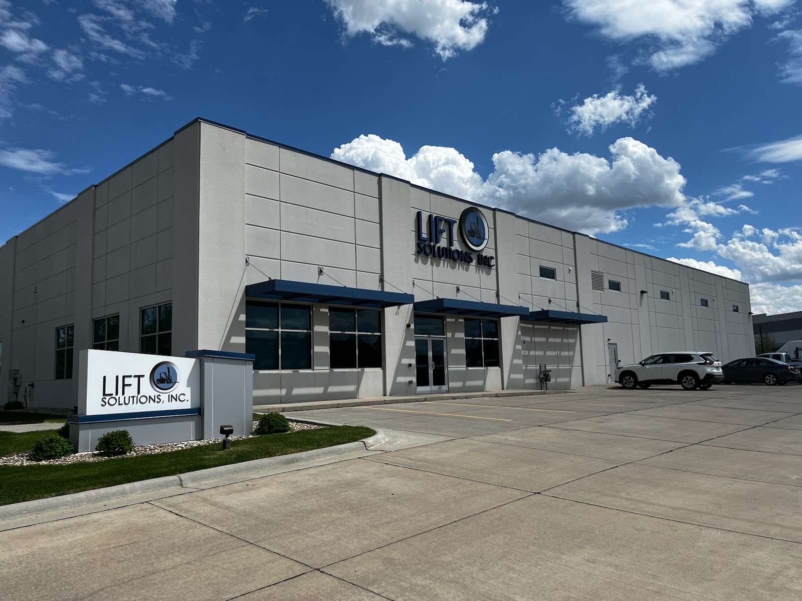 Lift Solutions, Inc. Sioux Falls (605)271-7181
