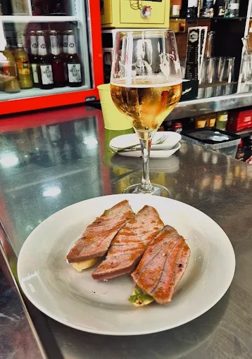 Images Cafetería / Cervecería El Paso