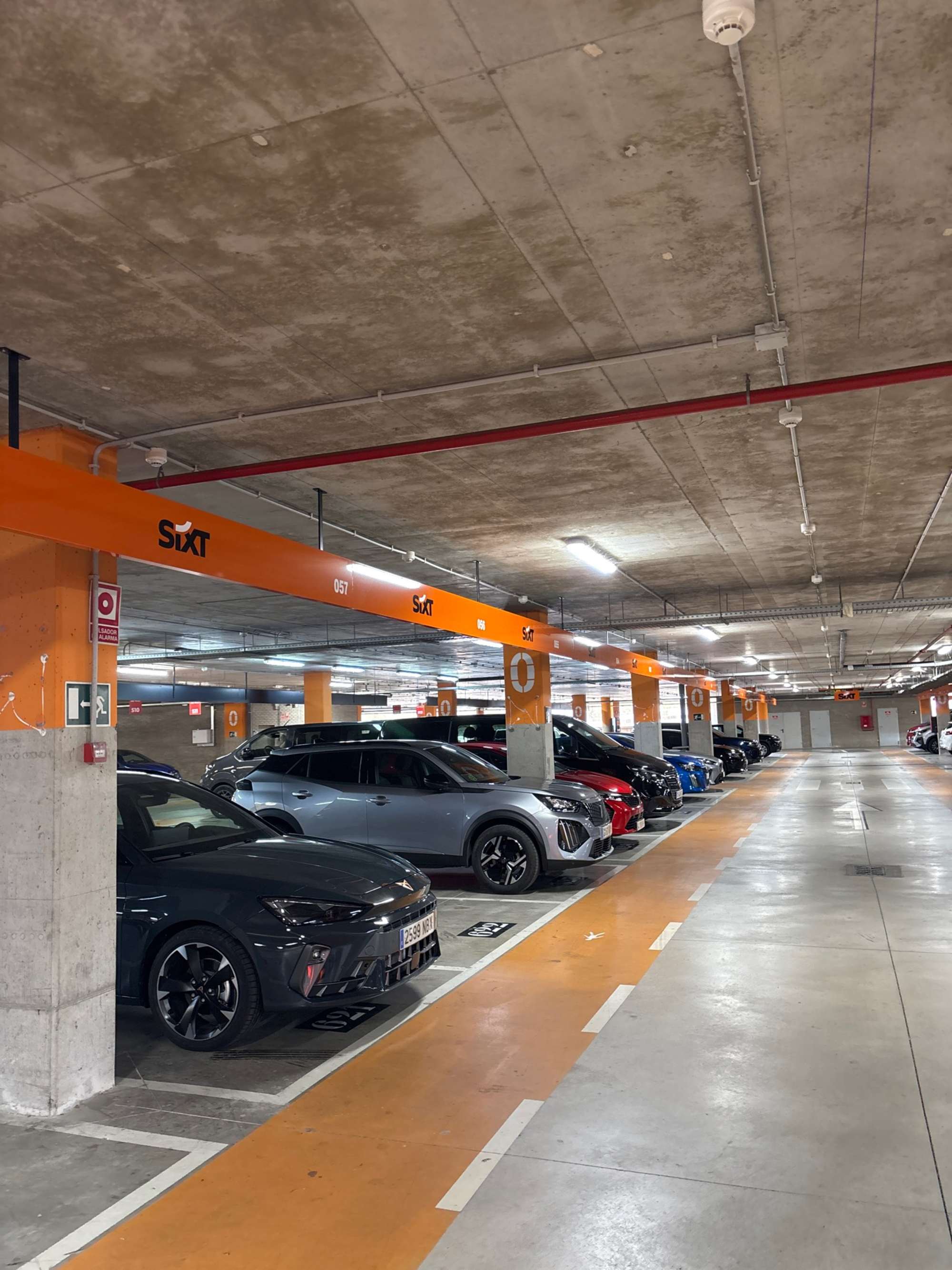 SIXT Alquiler de Coches - Valencia Aeropuerto (VLC) 14