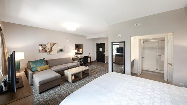 Images Staybridge Suites Naples - Marco Island by IHG
