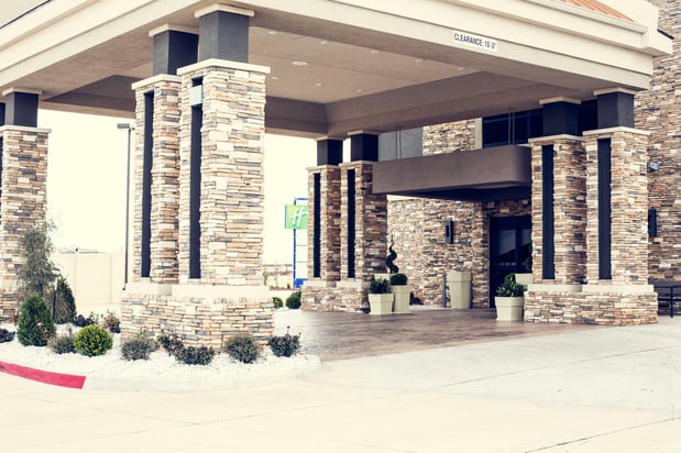 Images Holiday Inn Express & Suites Oklahoma City Southeast - I-35 by IHG