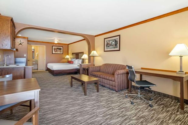 Images Best Western Windwood Inn & Suites