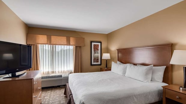 Images Best Western Plus Windjammer Inn & Conference Center