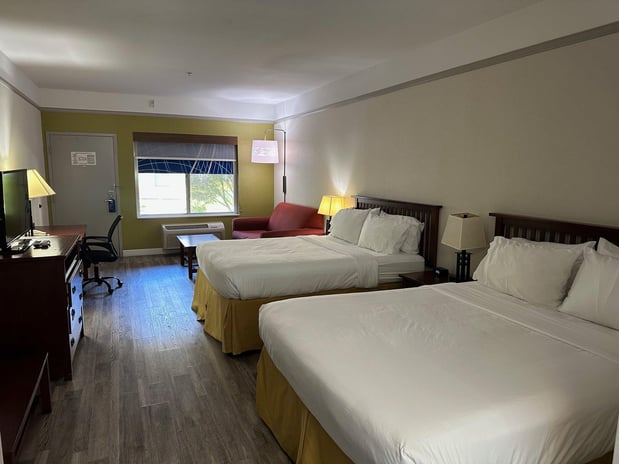 Images Holiday Inn Express & Suites San Dimas by IHG