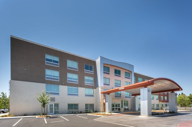 Images Holiday Inn Express & Suites Chico by IHG