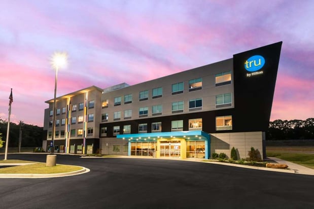 Images Tru by Hilton Seneca Clemson