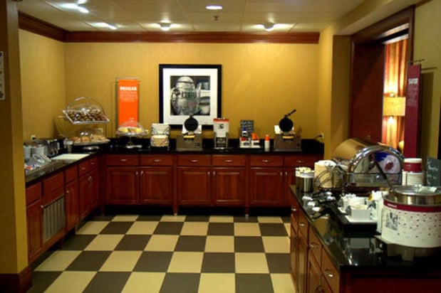 Images Hampton Inn & Suites Springfield-Southwest