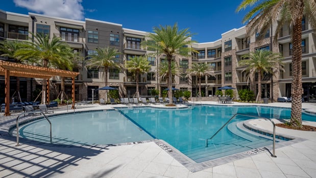 Images Barlow Apartments