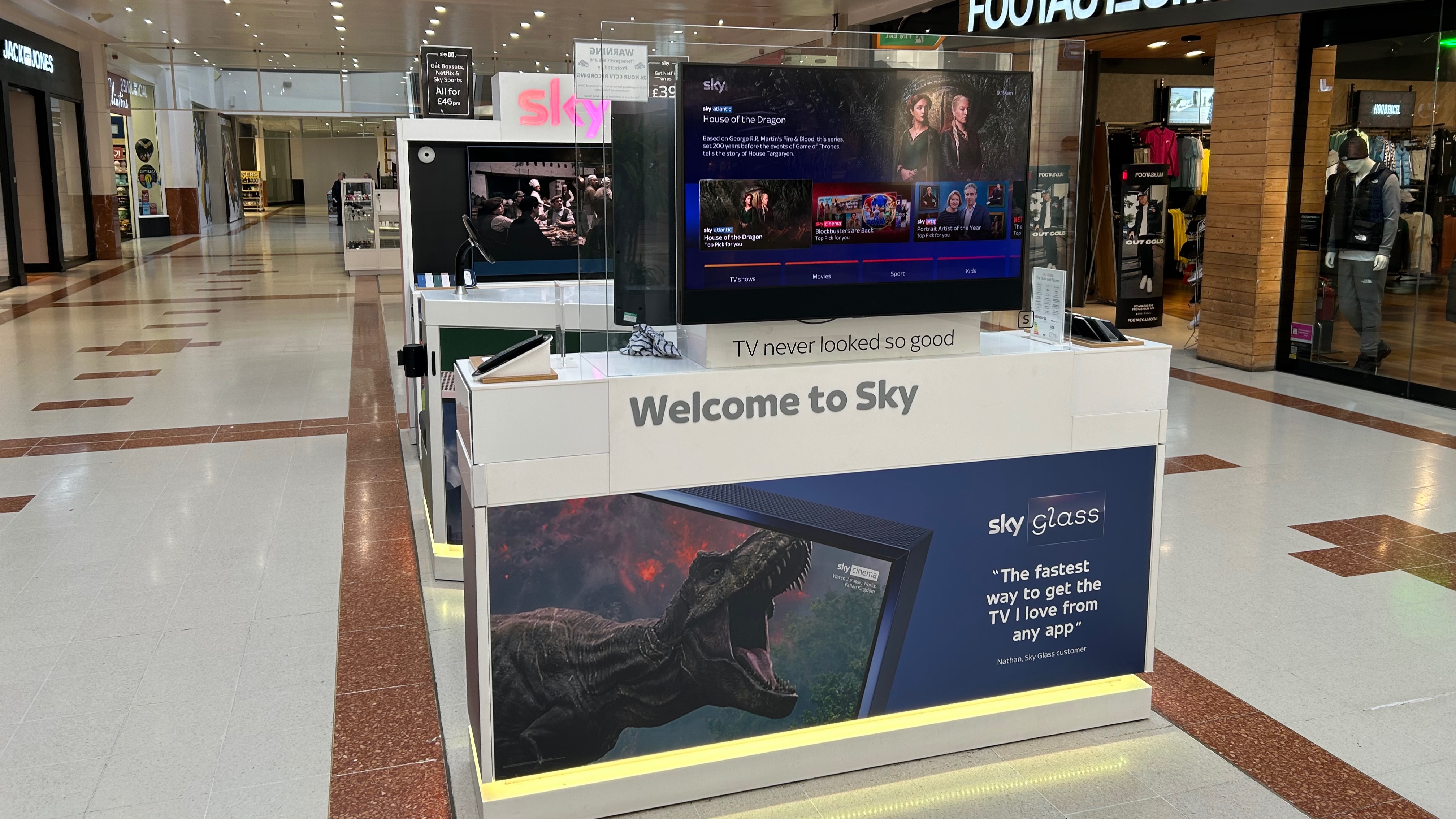 Images Sky Retail Hub