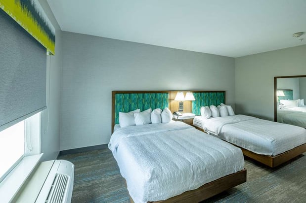 Images Hampton Inn & Suites Cleburne
