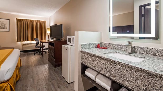 Images SureStay by Best Western Orange