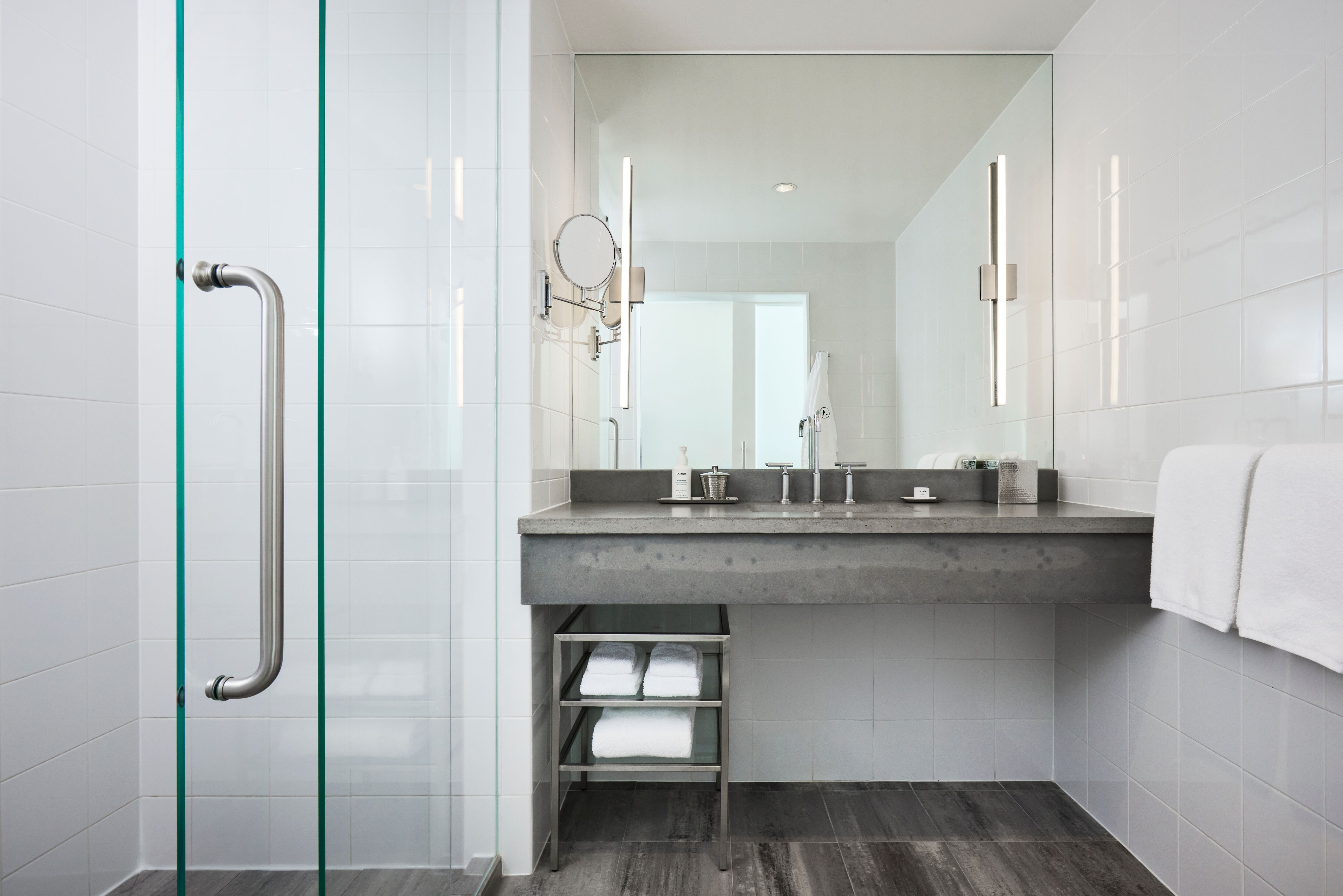 Archer Hotel Old Town Alexandria Guest Room Shower